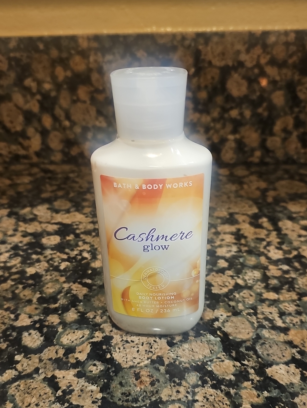 Bath & Body Works Cashmere Glow Daily Nourishing Body Lotion